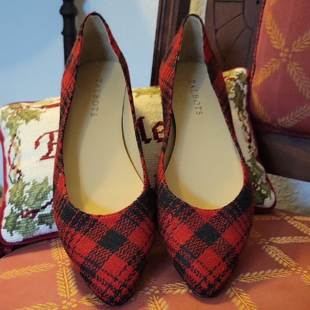Talbots Women's Red and Black Plaid Flats 9M No Box